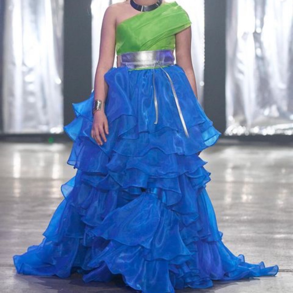 One of a kind-Mila Hoffman; NYFW, Harper’s Bazaar and Elle Magazine’s (Spain)!